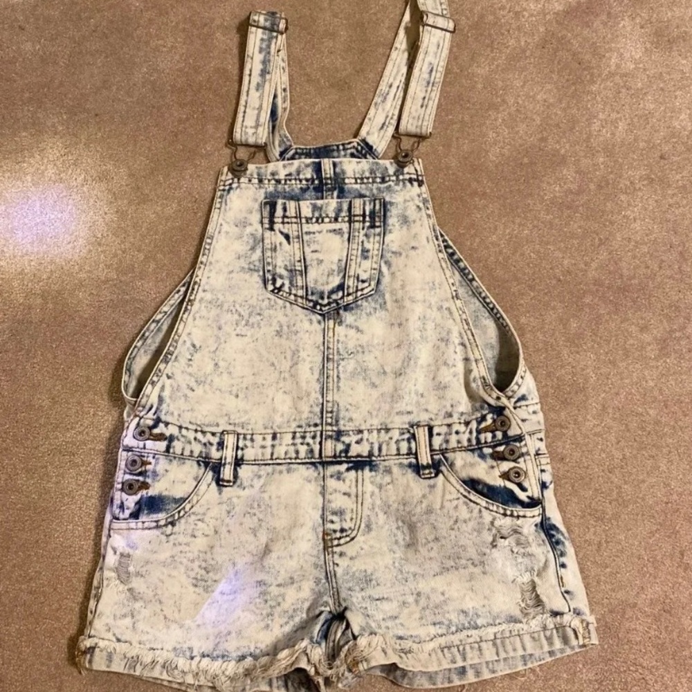 VINTAGE OVERALL SHORTS- size small